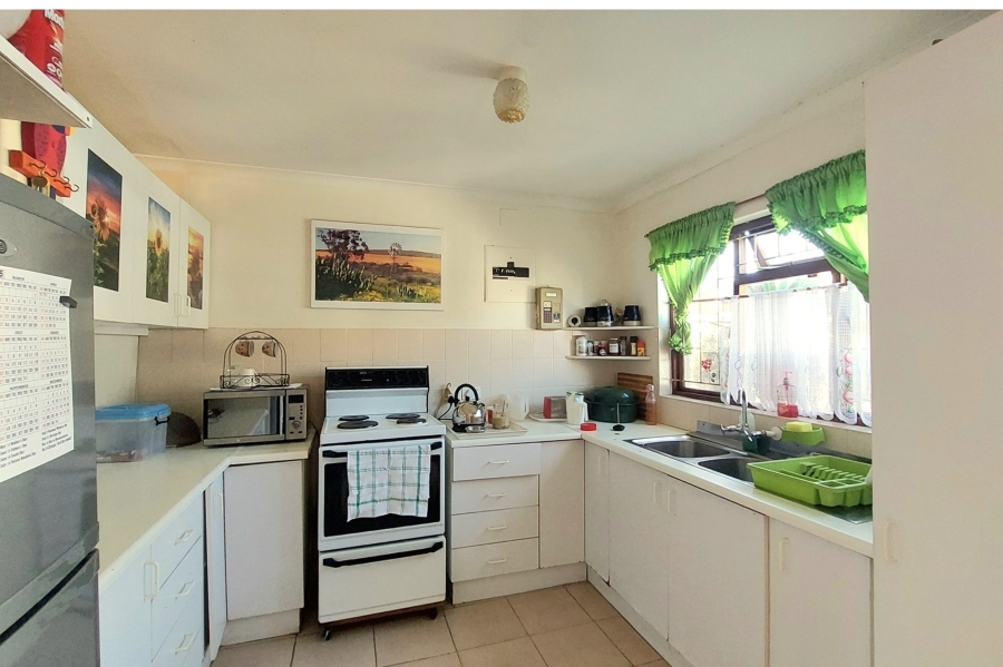2 Bedroom Property for Sale in Silverglade Western Cape